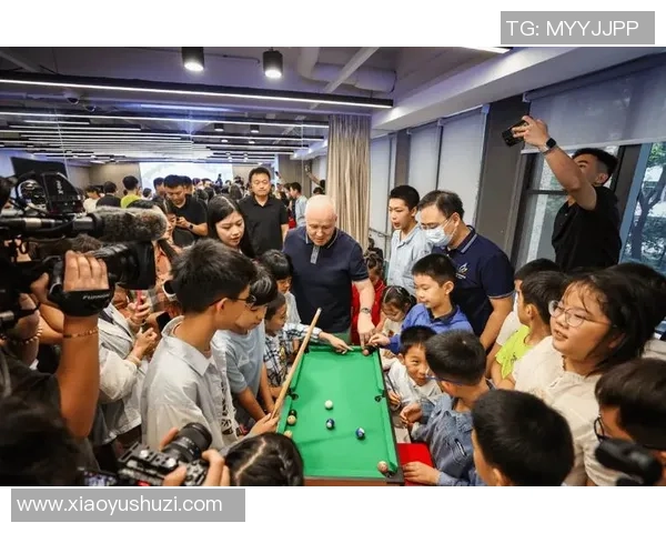 约翰希金斯的斯诺克传奇之路与永不言弃的冠军精神